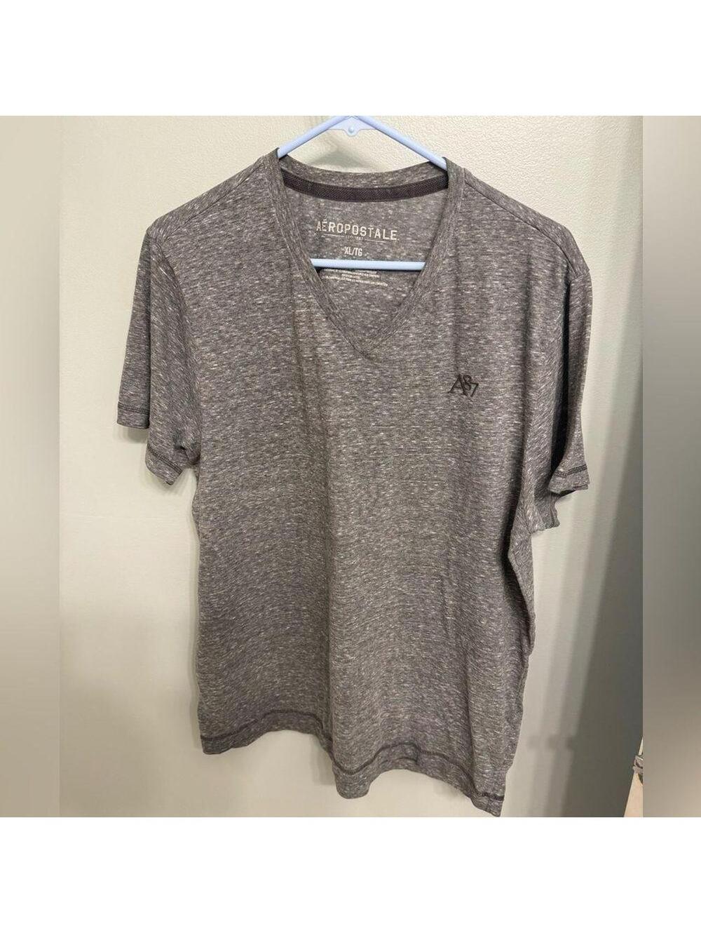 Aeropostale Women's Grey Tshirt